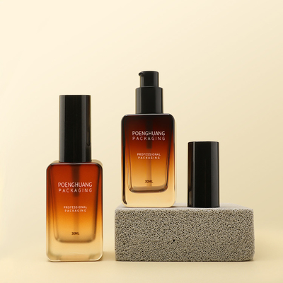 30ml γυαλιού ιδρύματος μπουκαλιών χρυσή λοσιόν συσκευασία φροντίδας δέρματος αντλιών τετραγωνική