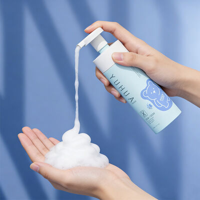 Plastic Packaging foam Bottles Suitable for Cosmetic Products Featuring Screw Cap Design and Silk Screen Printing Compatibility